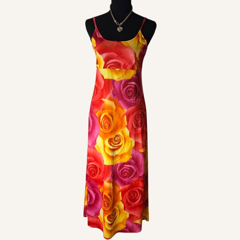 Vtg 2000s Rose Digital Print Maxi Dress!